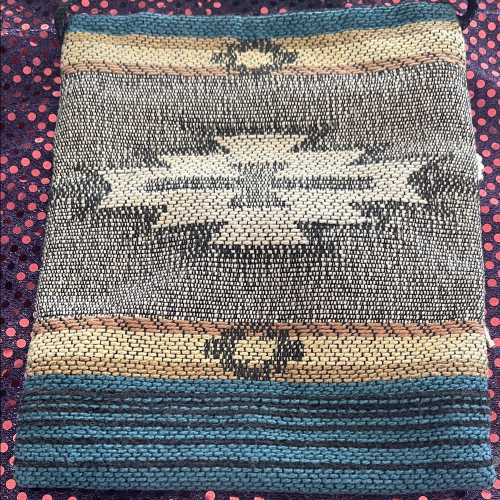 Bohemian Woven Crossbody Bag - Black and Tan - Picture 4 of 6